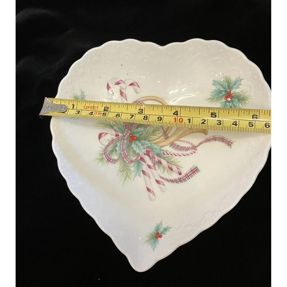 Mikasa Noel Jubilation Bone China Heart Trinket Dish B2101 Japan